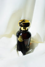 Încarcă imaginea în vizualizatorul Galerie, Parfum Arabesc Fakhar Al Oud The Pride Of Oud, Unisex
